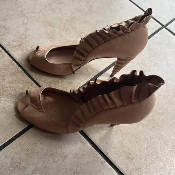 Jeffrey Campbell - Picture 4 of 6